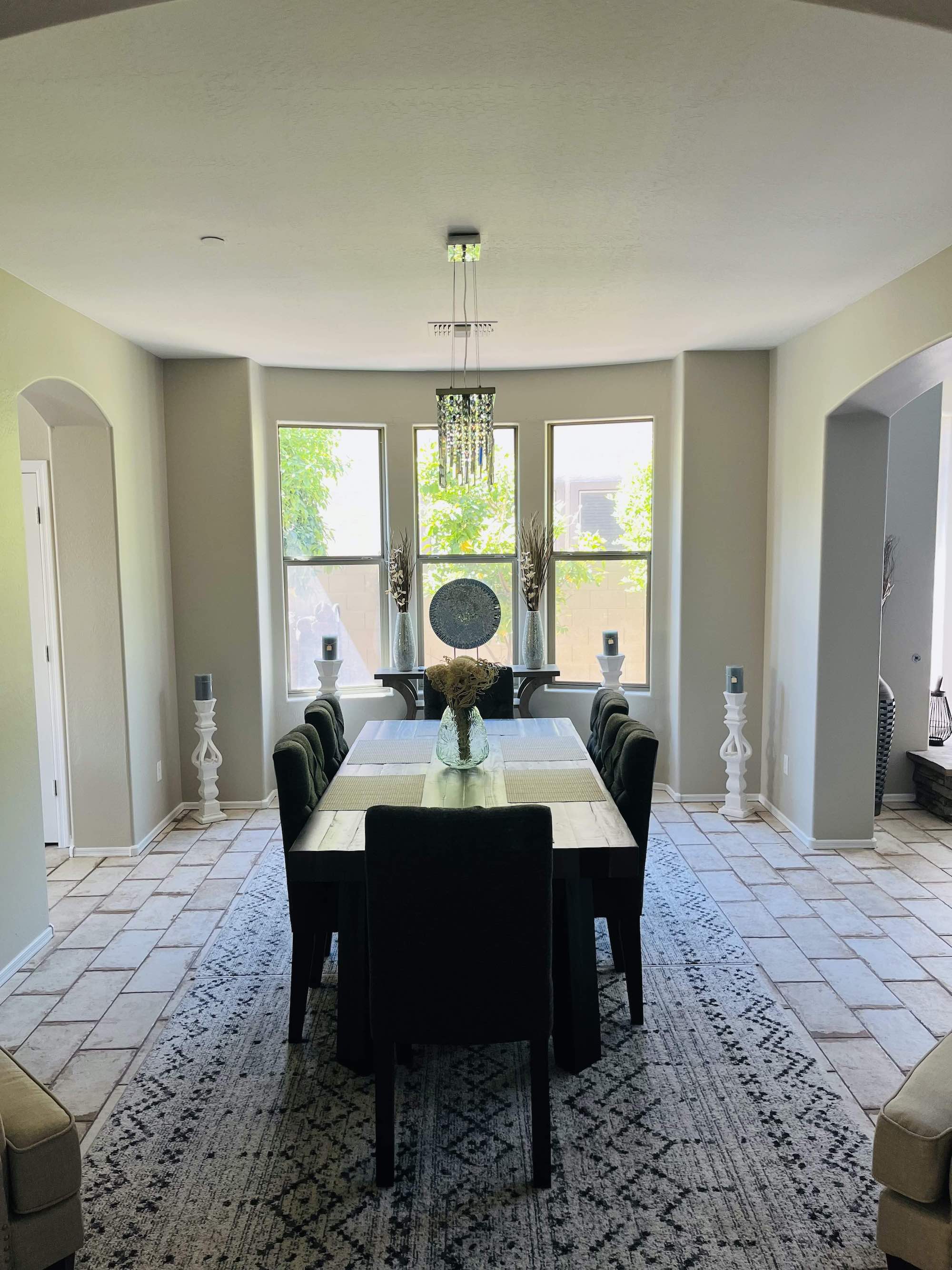 Dining table at Algamus gambling treatment center