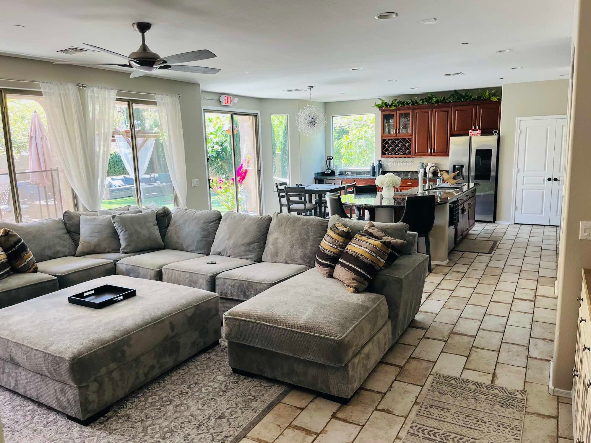 Couch and kitchen in Algamus gambling treatment facilities 