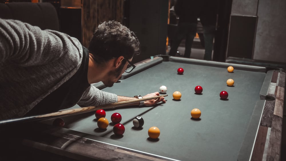  man playing pool