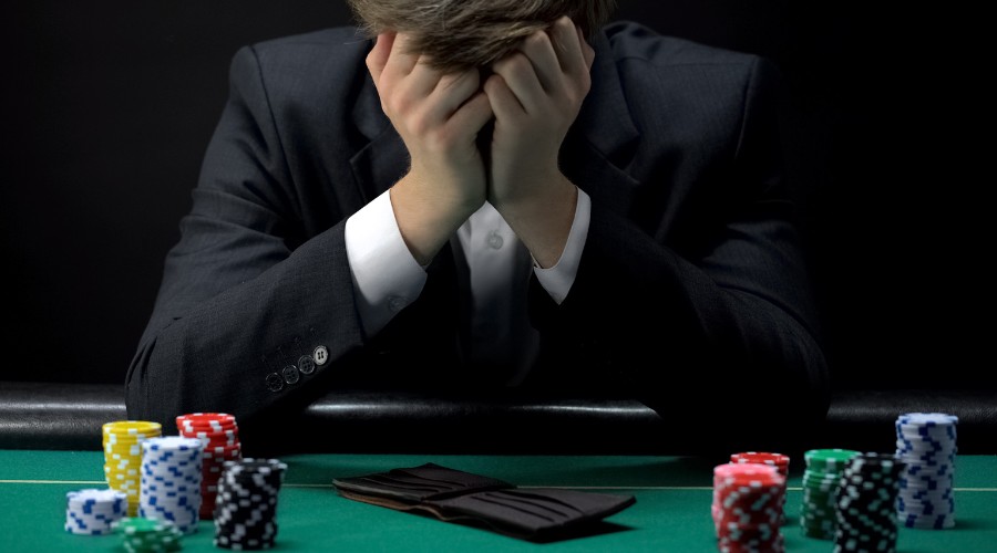Poker addiction warning signs